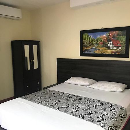 Hosteria Pacific Stone Есмералдас Екстериор снимка